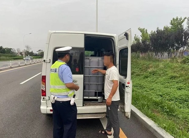 7月份全市范圍內(nèi)面包車集中整治！